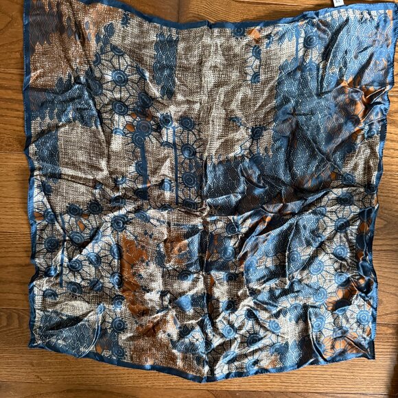 Beautiful colourful silk handkerchief/scarf - Picture 1 of 3
